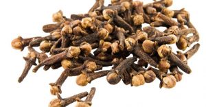 ما هي فوائد القرنفل المطحون مع الحليب