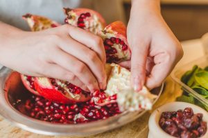 ما هي فوائد قشر الرمان للتنحيف