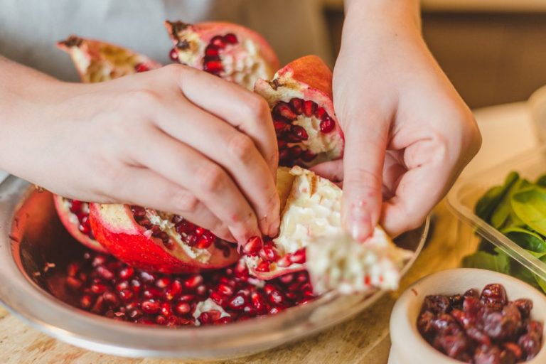 ما هي فوائد قشر الرمان للتنحيف