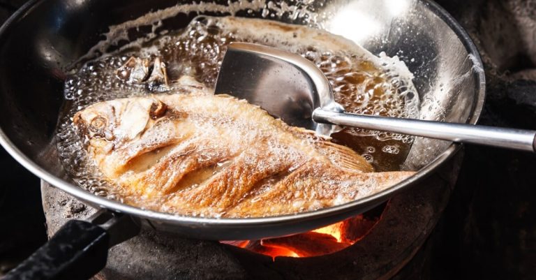 قلي السمك في المنام