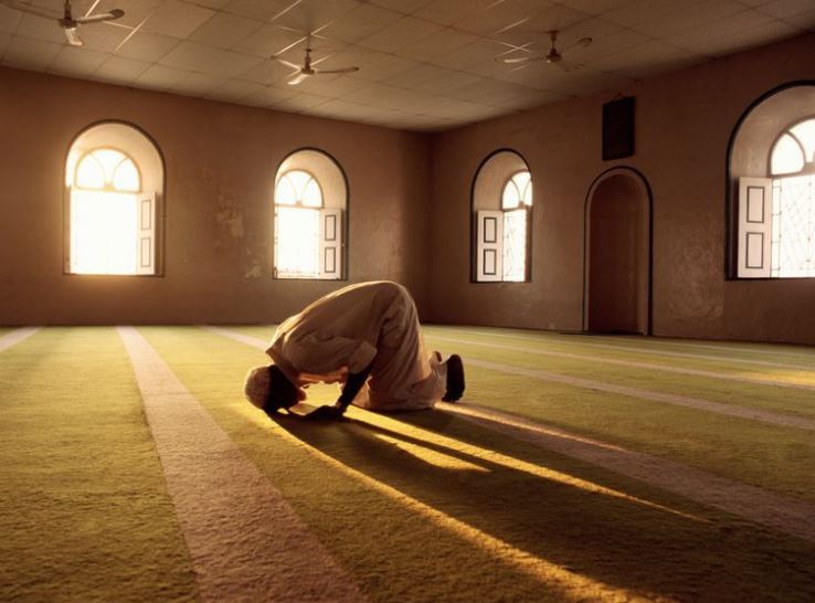 ما هي مكانة الصلاة في الإسلام؟
