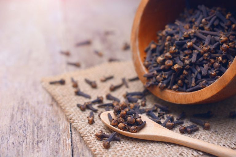 ما هي فوائد القرنفل
