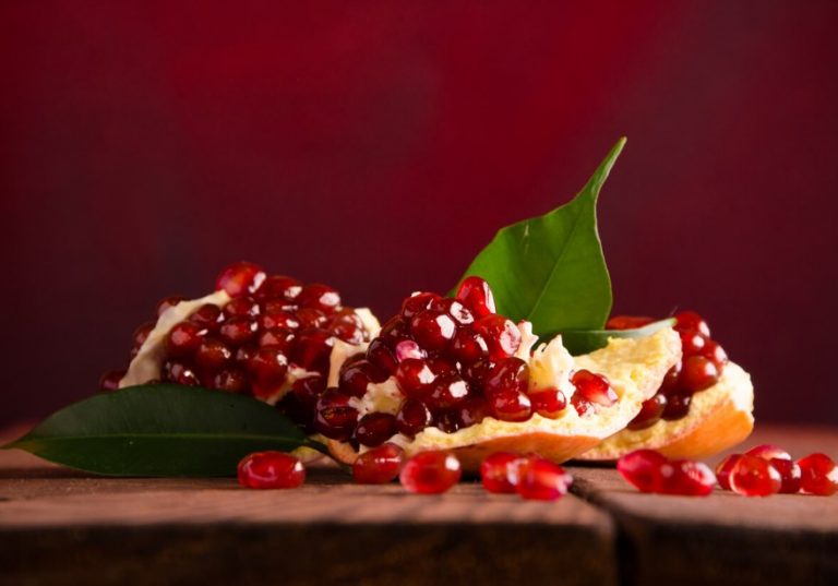 هل الرمان يسبب الإمساك