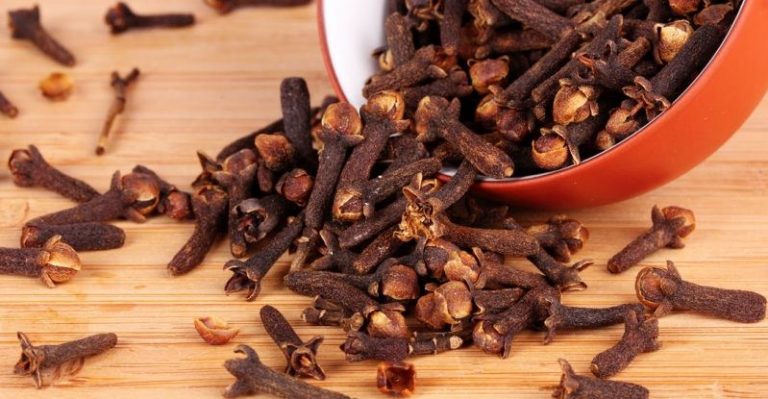 هل القرنفل يرفع الضغط